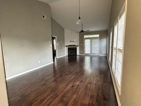 119 Ross Moore Ave, Charlotte, NC 28205