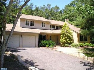 55 Woodstone Dr, Voorhees, NJ 08043