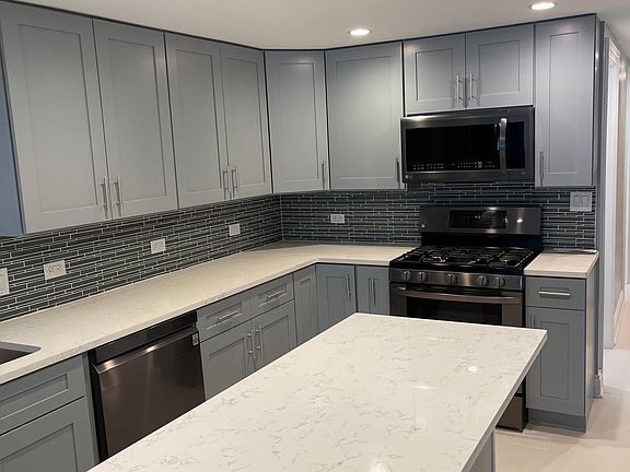 3rd image of 4037 N Lavergne Ave #B