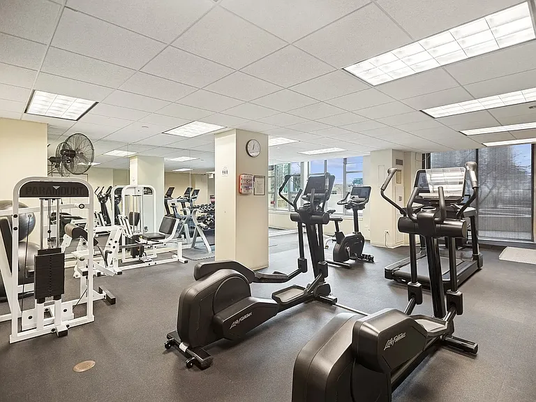 200 N Jefferson St #2107 — Photo 15