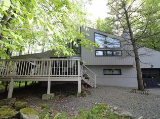 132 Underwood Ln, Lake Ariel, PA 18436