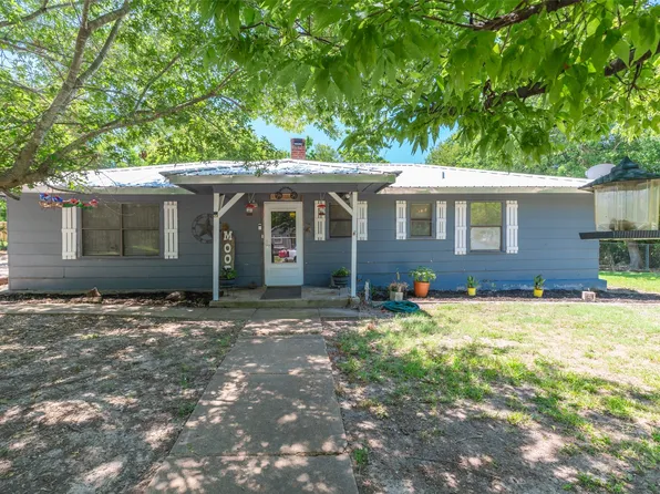 720 E Marshall Ave, Cooper, TX 75432