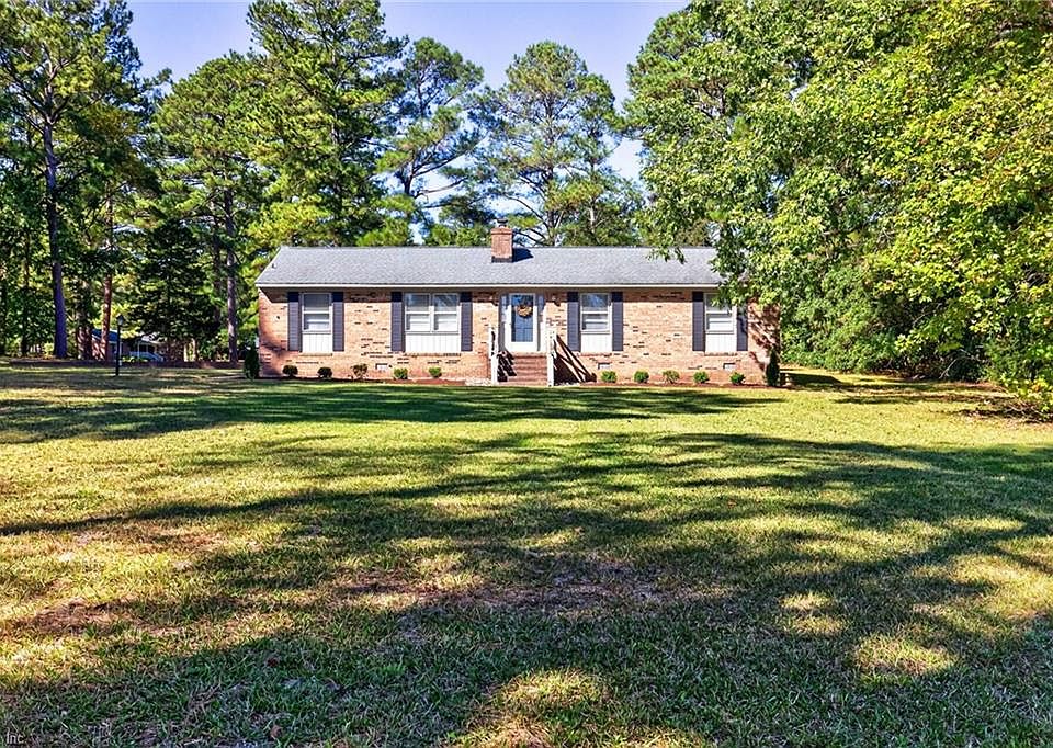1st image of 20175 Cherry Grove Rd N