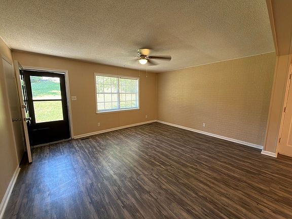 2nd image of 4740 Treemont Cir NE