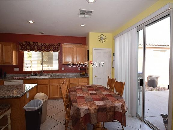 4th image of 2308 Silvereye Dr