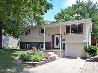 923 Coventry Ln, Crystal Lake, IL 60014