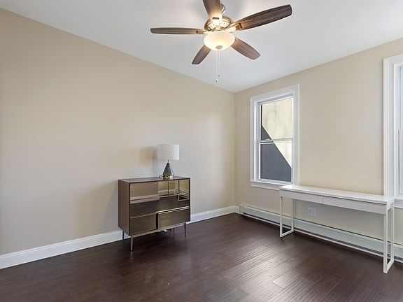 5th image of 165 13th St #2