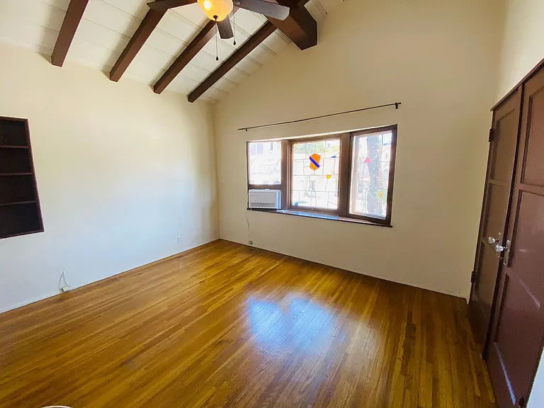 6300 W Olympic Blvd — Photo 8
