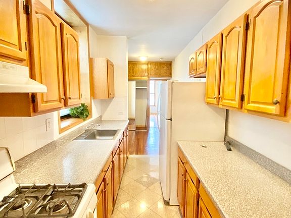 3rd image of 32-23 35th St #1