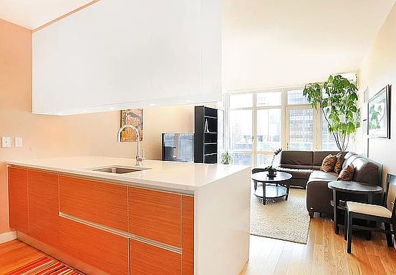 5th image of 555 W 59th St APT 18E