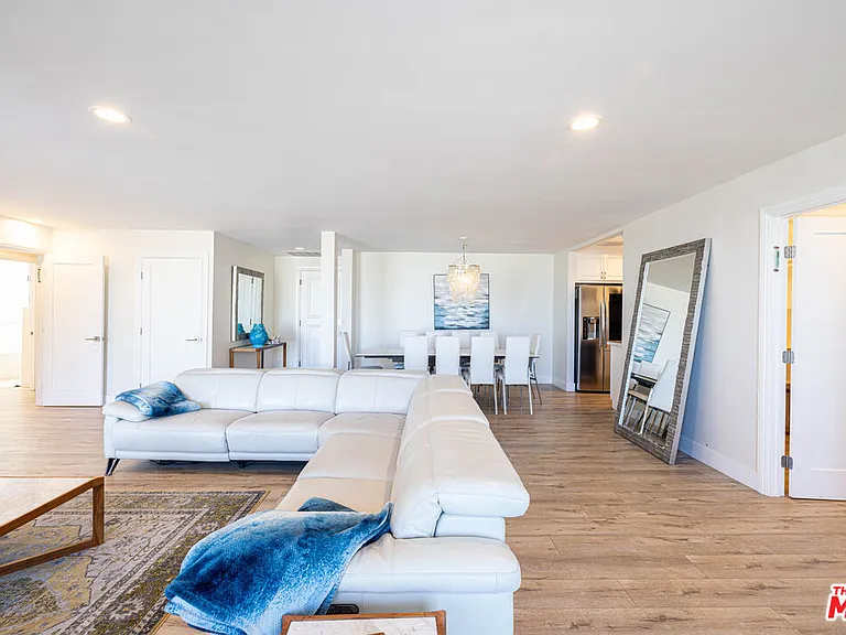 723 Palisades Beach Rd #318 — Photo 7