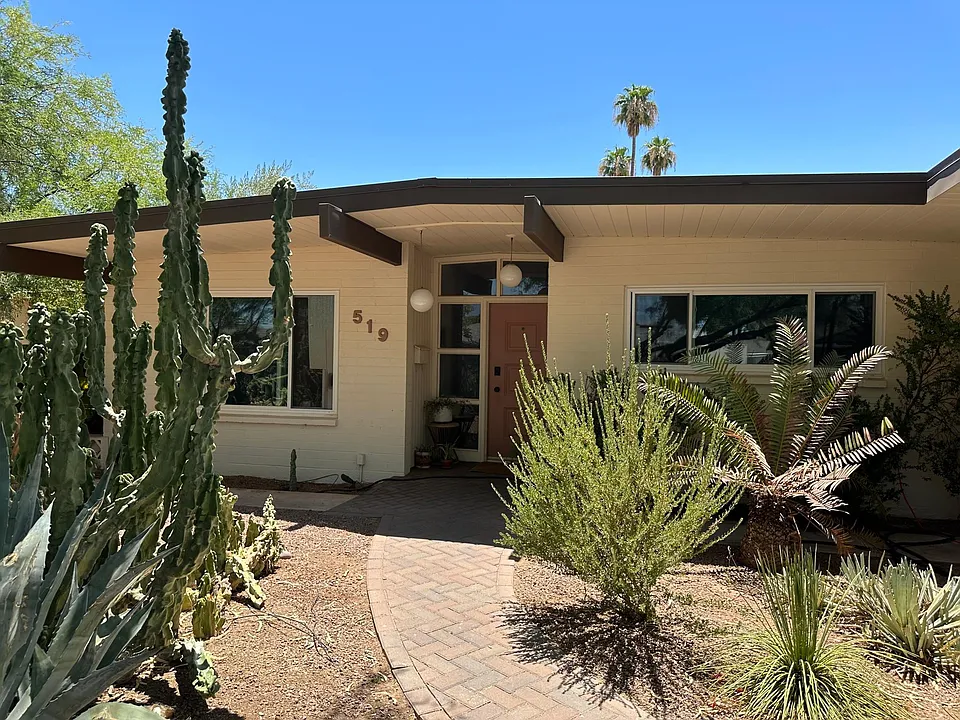 519 E Alameda Dr