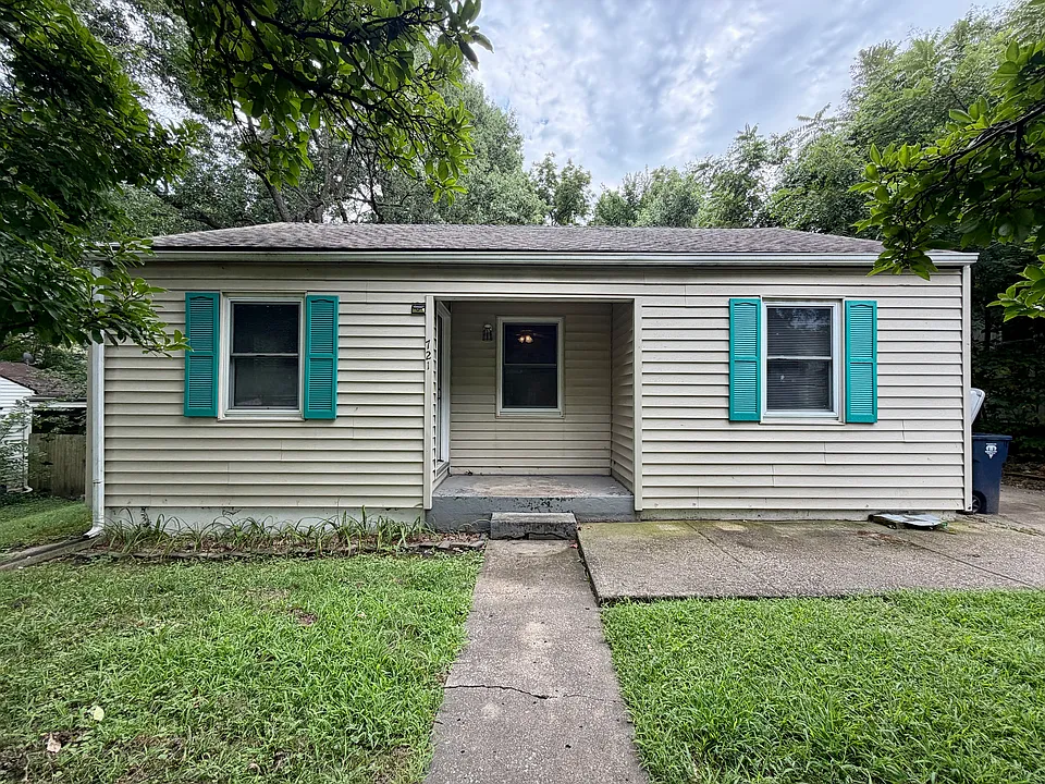 721 NE 46th St