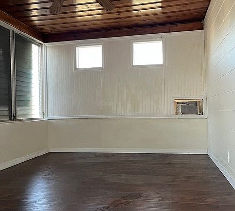 3rd image of 6561 72nd Ave N