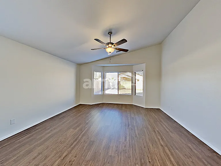 1920 S 85th Ln — Photo 10