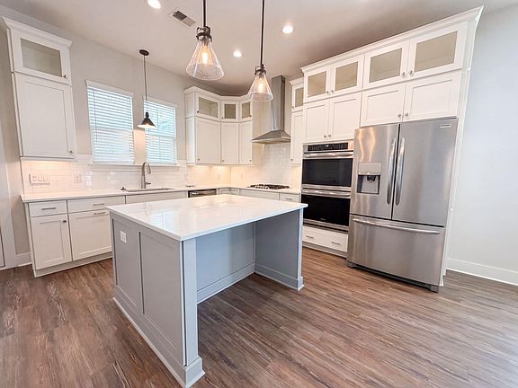 2nd image of 2021 Codorus Ln