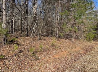 275 Shore Crest Dr #2, Martin, GA 30557