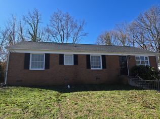 425 Westham Ridge Rd, Charlotte, NC 28217