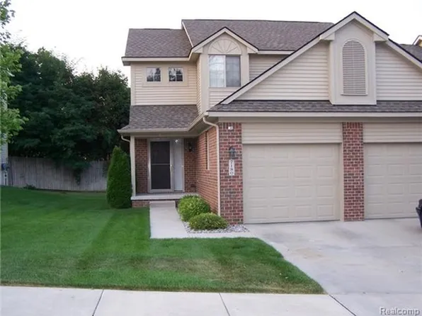 7180 Lavender Ln #1, Waterford, MI 48327