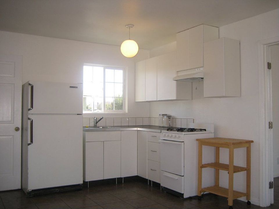 2nd image of 5438 Geer Ave