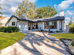 9525 Parkside Ave, Oak Lawn, IL 60453