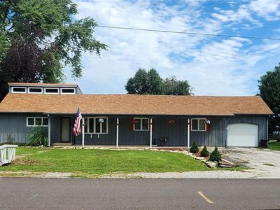 1715 E 8th St, Trenton, MO, 64683