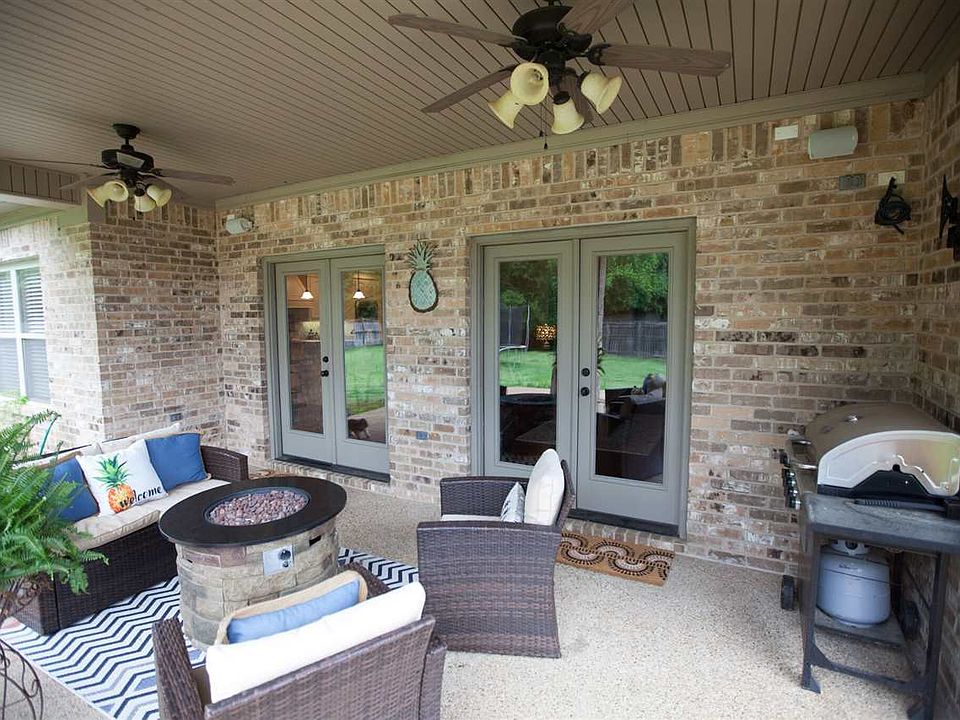 1st image of 409 Julee Cir