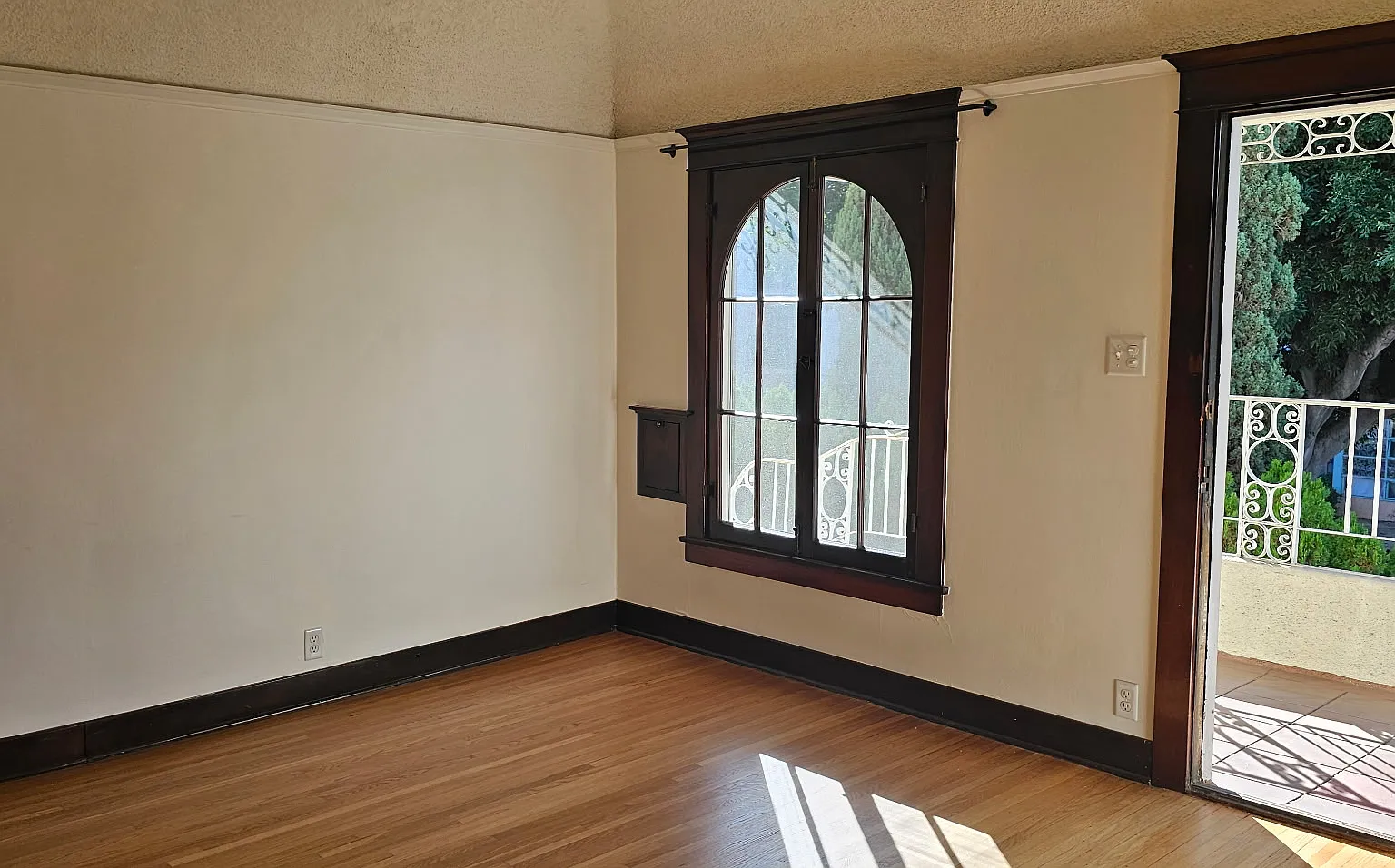 2 bed, 1600 sqft, $3,950 — Photo 4