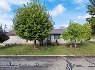 105 Jefferson Ave SE, Brewster, OH 44613