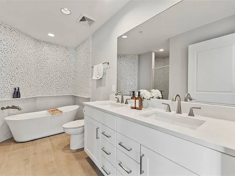 449 S 12th St #1405 — Photo 24