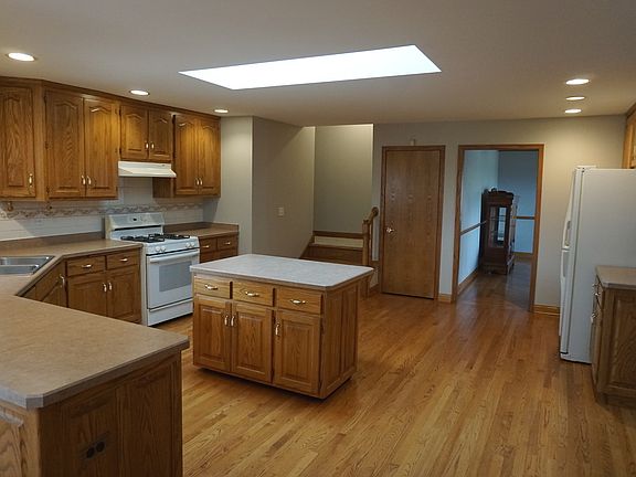 2nd image of 11667 Sandalwood Dr