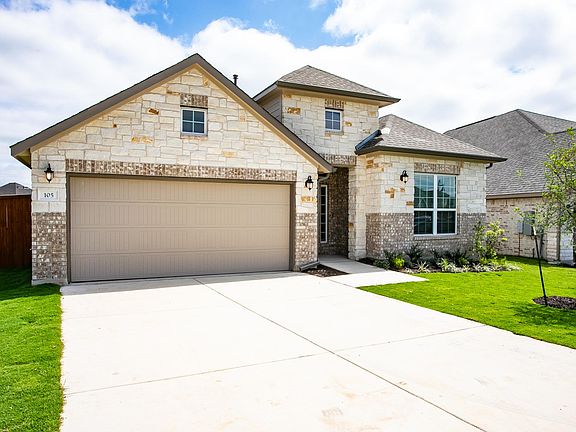 3rd image of 105 Coronella Dr