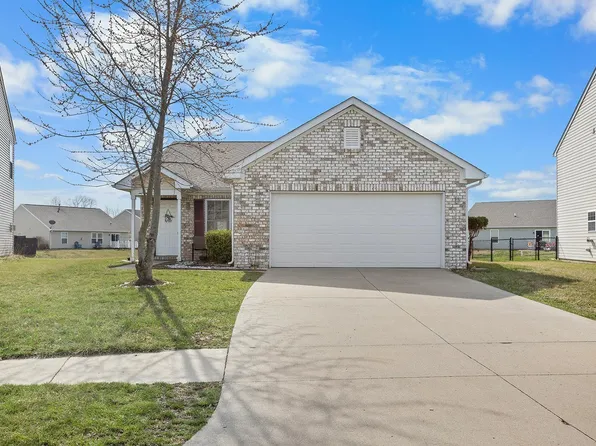 1534 Round Lake Ct, Lebanon, IN 46052