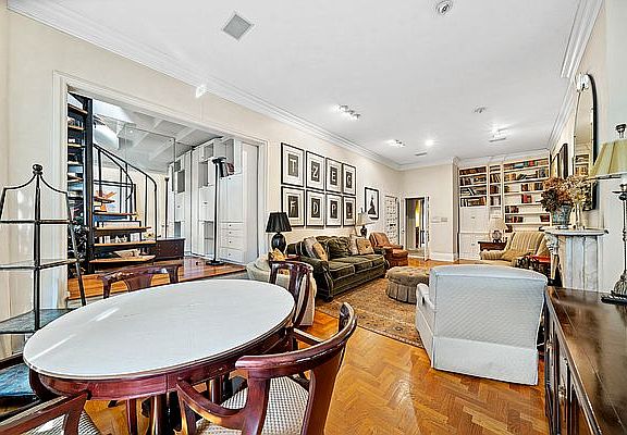 5th image of 233 E 35th St #2