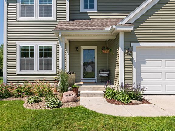 2nd image of 10834 Country Grove Cir