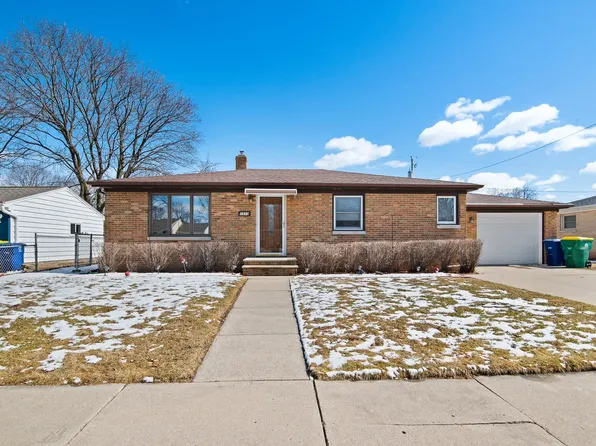 1513 Delores St, Green Bay, WI 54304