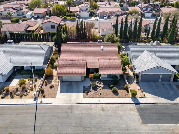 5873 Corazon Dr, Las Vegas, NV 89103