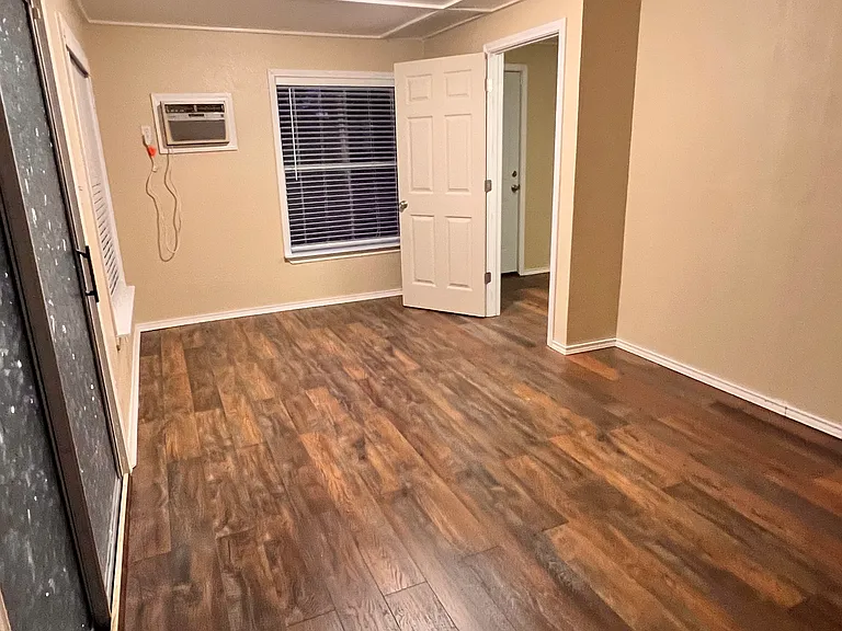 27803 Calvert Rd — Photo 30