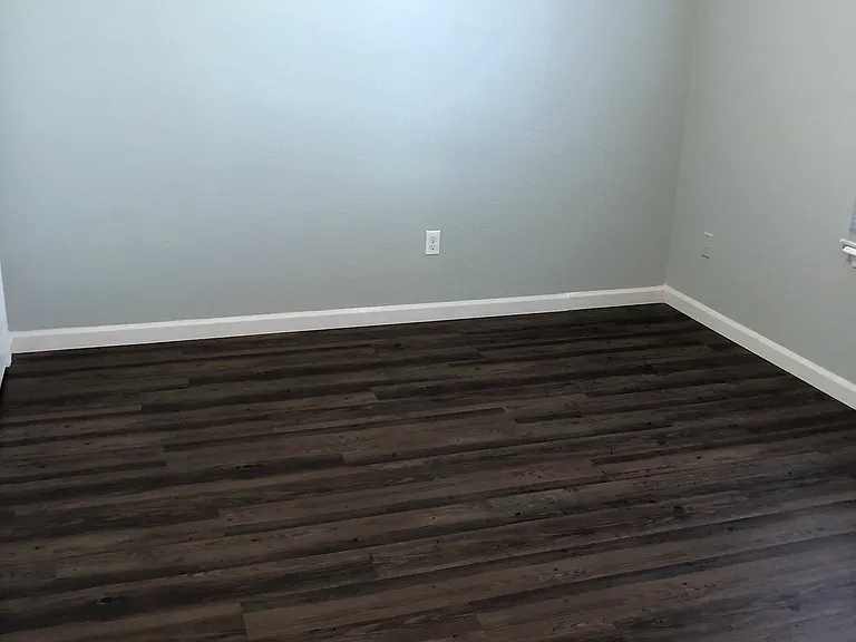2200 Sheridan — Photo 18