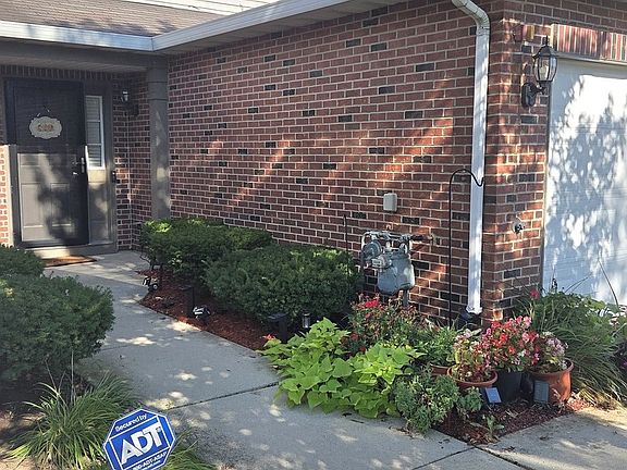 2nd image of 916 Berry Path Trl