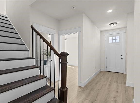 3rd image of 5844 Atkinson Cir