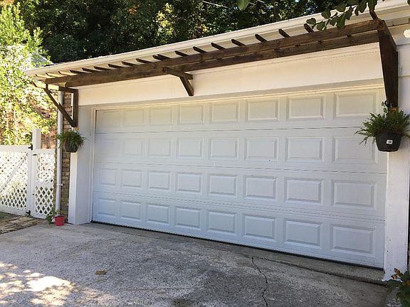 Pergola for vining plants