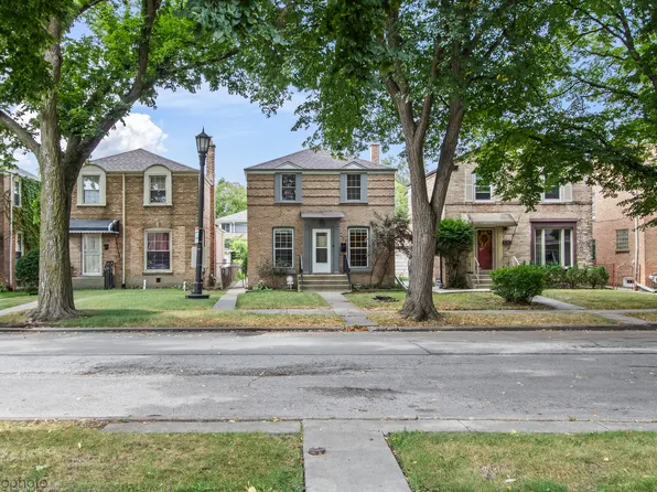 1720 Leland Ave, Evanston, IL 60201