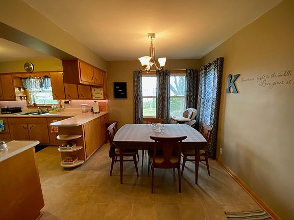 5th image of 2902 Leslie Dr