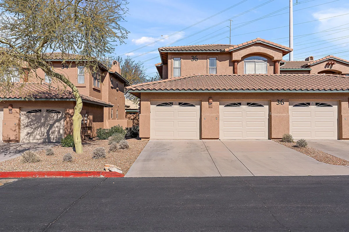 Building Photo - 11500 E Cochise Dr #1071