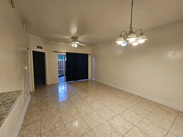 4104 Bellasol Cir #1312 — Photo 6
