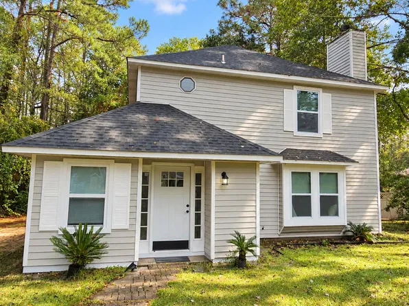 176 Country Manor Rd, Defuniak Springs, FL 32435