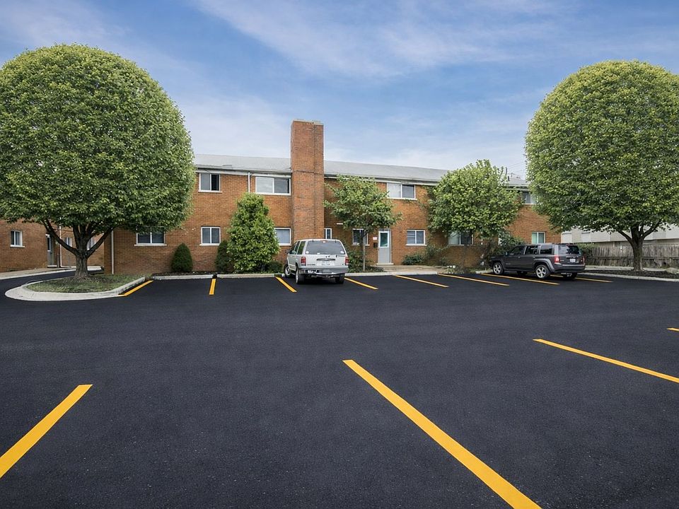 649 W Maple Rd Apt 4, photo 13