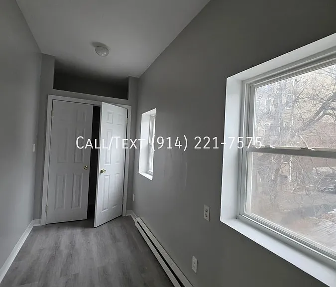 18 Seymour St #2R — Photo 4