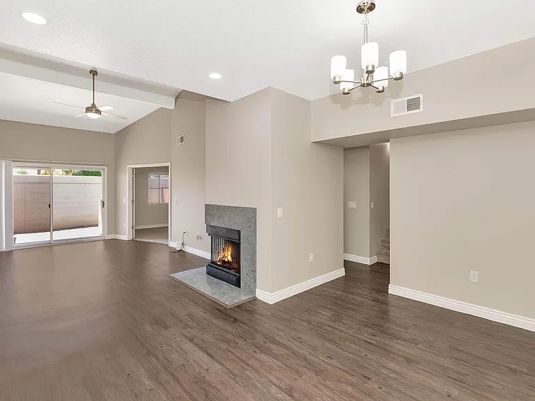 Townhomes at Biltmore — Photo 20